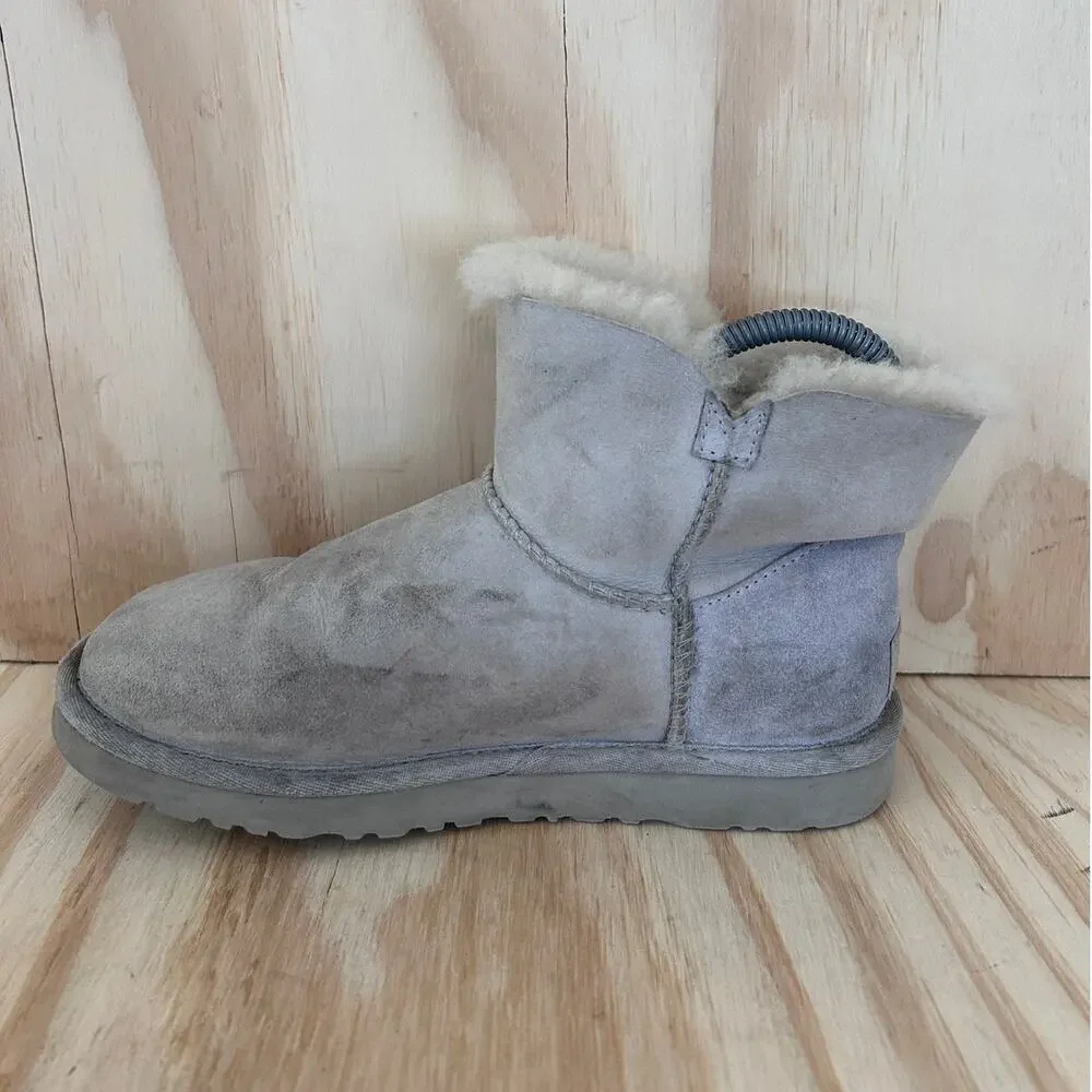 UGG Australia - Classic Mini Bailey Button -Boots -Gray - Women's - 5 - S/N 3352